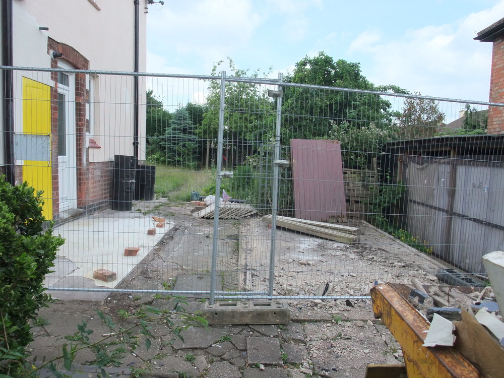 The side garden